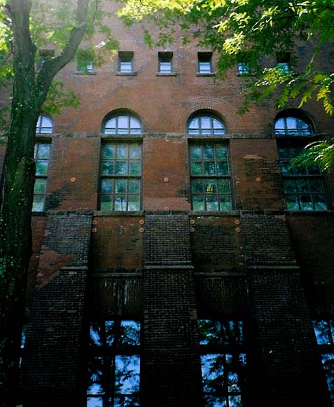 buttresses